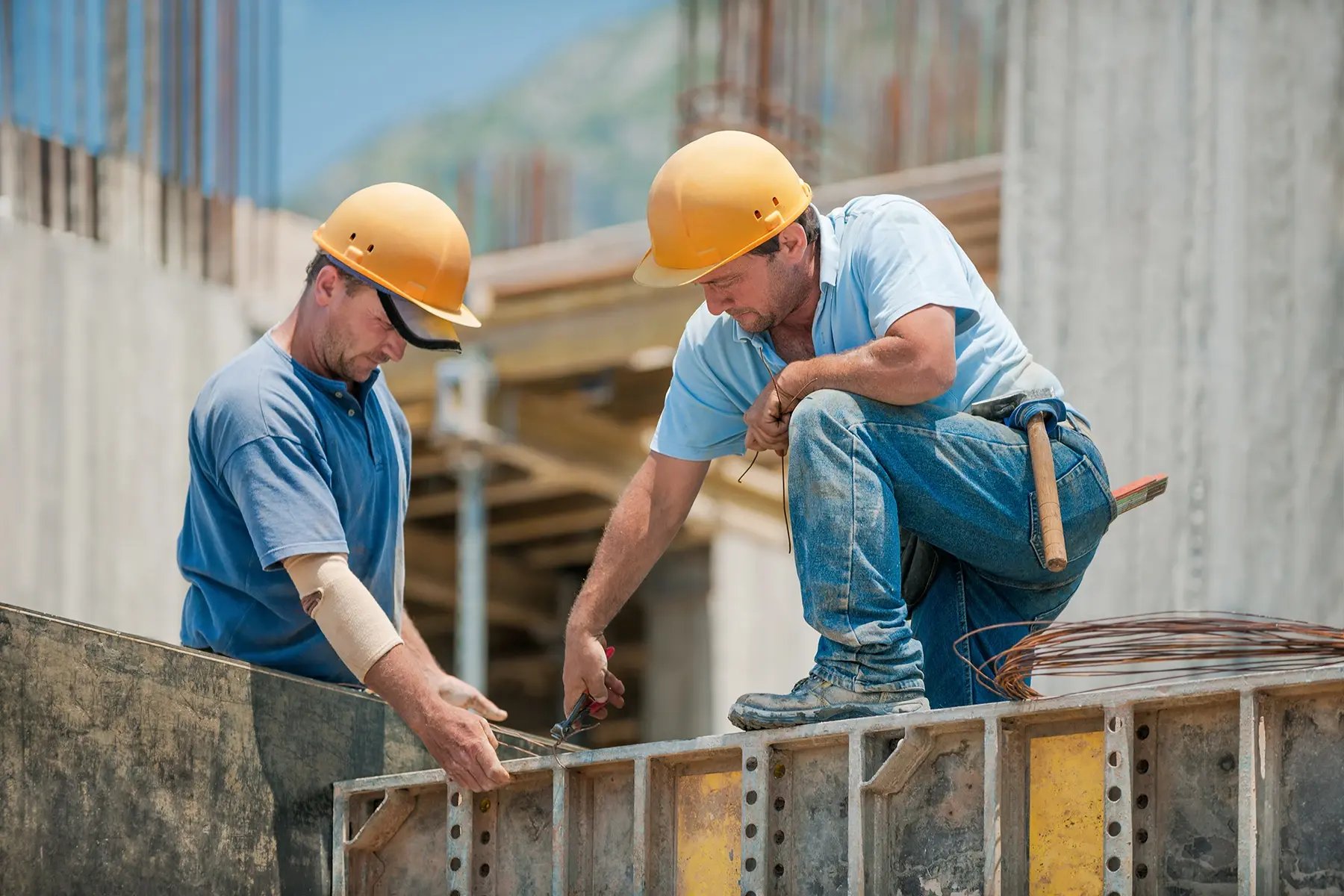 AdobeStock_45924506__Construction__Large-Block