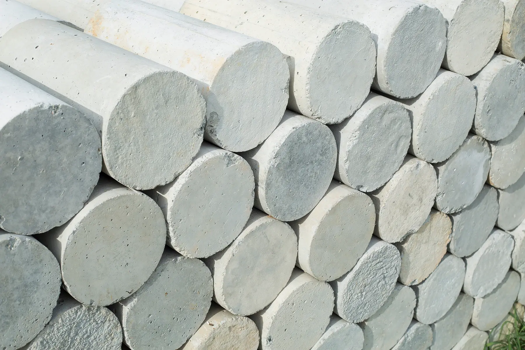 AdobeStock_111454651__Construction-Materials__Large-Block